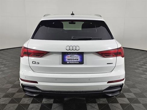 Used 2023 Audi Q3 2.0T Premium image 5