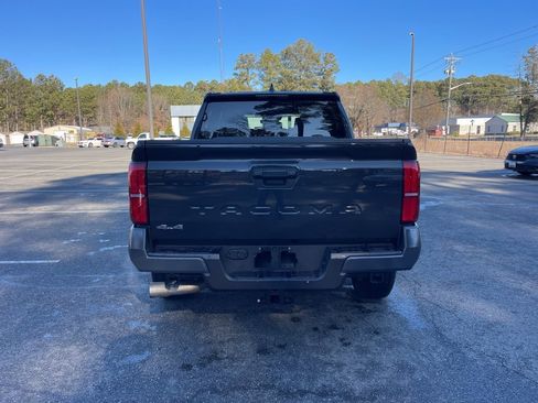 Used 2025 Toyota Tacoma SR5 image 6