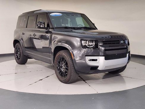 Used 2024 Land Rover Defender 110 S AWD/4WD image 7