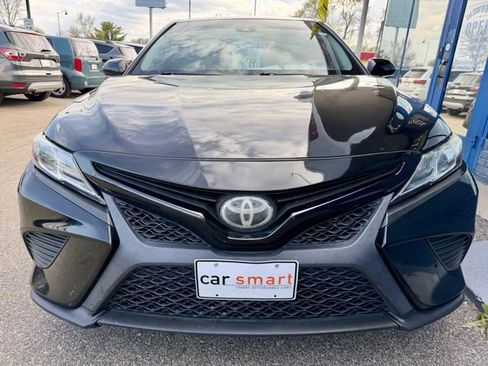 Used 2018 Toyota Camry SE w/ Audio Package FWD image 4