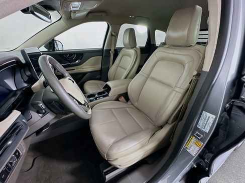 Used 2023 Lincoln Corsair FWD image 13