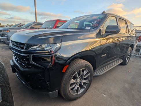 Used 2021 Chevrolet Tahoe LS RWD image 1