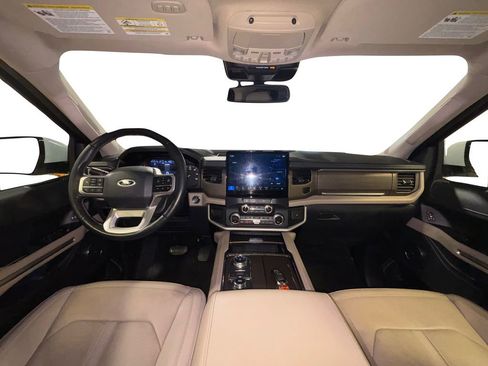Certified 2024 Ford Expedition Limited image 22