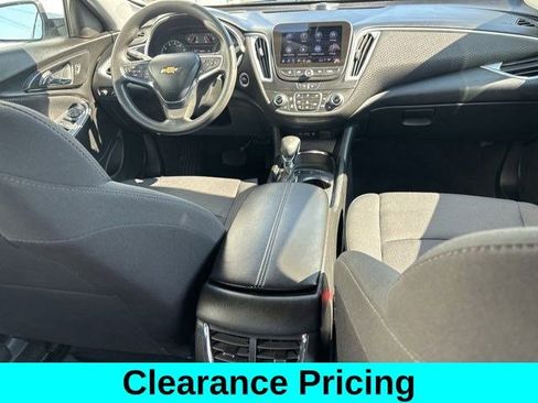 Used 2024 Chevrolet Malibu LT image 38