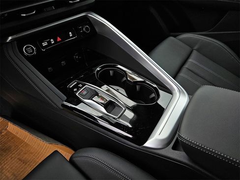 New 2025 Audi Q5 Premium Plus image 14