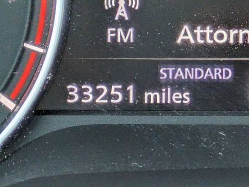 Used 2023 Nissan Rogue SV image 29