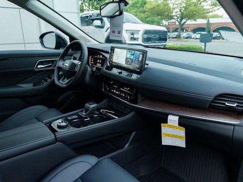 New 2026 Nissan Rogue Platinum w/ Platinum Premium Package AWD/4WD image 29