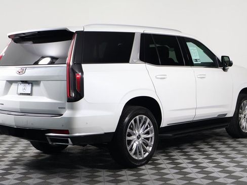 Used 2021 Cadillac Escalade Premium Luxury image 4