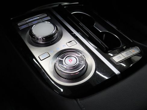 Used 2023 Genesis G80 2.5T image 20