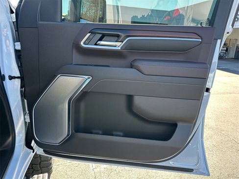 New 2026 GMC Sierra 3500 Denali w/ Denali Reserve Package image 15