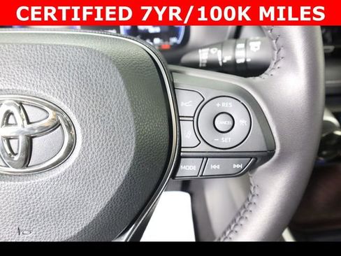 Used 2025 Toyota RAV4 Limited image 22