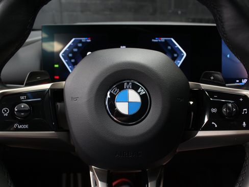 Used 2024 BMW 530i xDrive AWD/4WD image 77