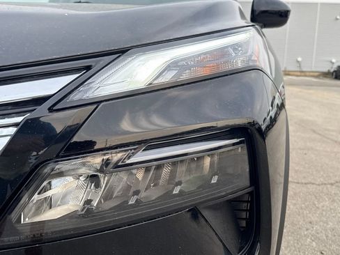 New 2026 Nissan Rogue SV image 9