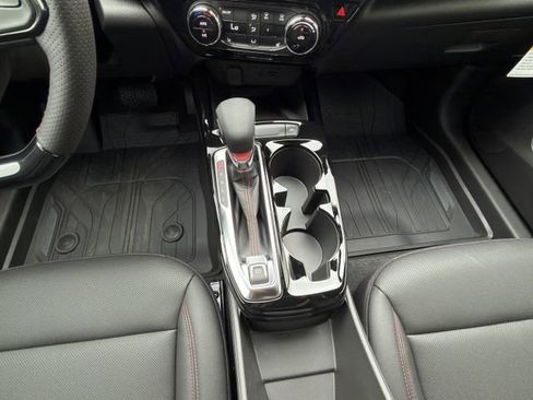 New 2026 Chevrolet Trax RS w/ Sunroof Package FWD image 16
