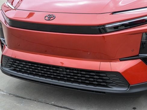 New 2026 Toyota C-HR AWD/4WD image 11