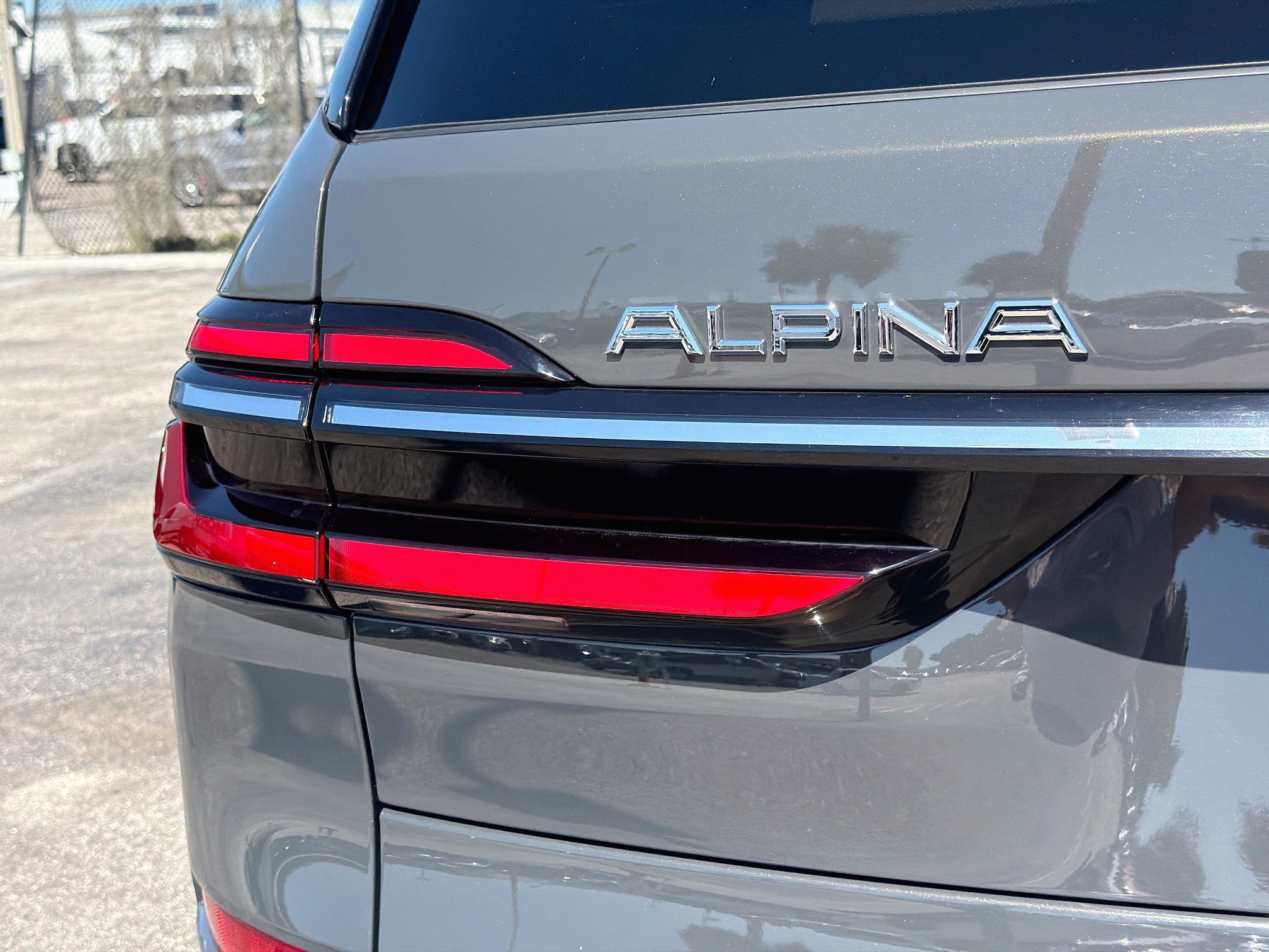 Used 2024 BMW ALPINA XB7 AWD/4WD image 10