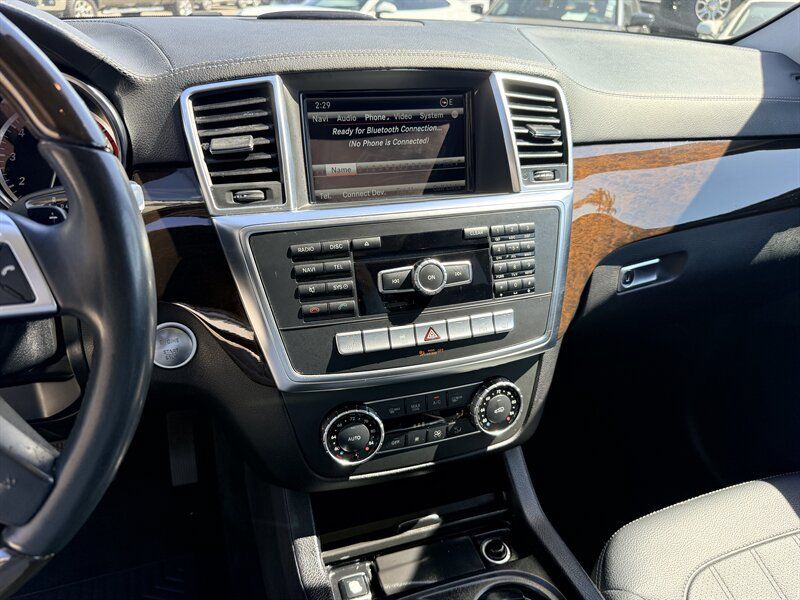 Used 2015 Mercedes-Benz GL 450 4MATIC image 15
