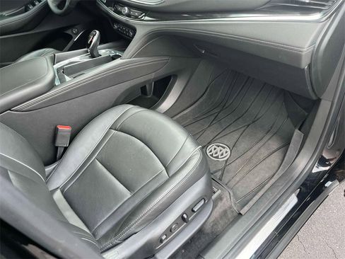 Used 2020 Buick Enclave Avenir w/ Avenir Technology Package image 23