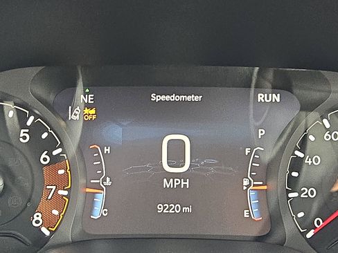 Used 2025 Jeep Compass Limited image 19