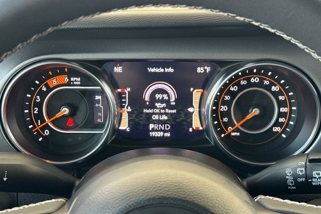 Used 2023 Jeep Wrangler Unlimited Sport AWD/4WD image 31