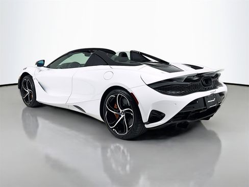 New 2026 McLaren 750S Spider image 5