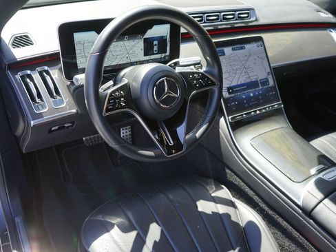 Used 2023 Mercedes-Benz S 580 4MATIC Sedan image 18