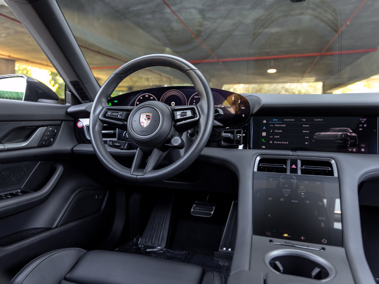 Certified 2026 Porsche Taycan AWD/4WD image 38