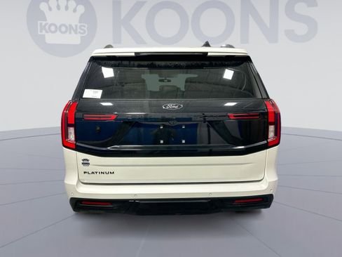 New 2026 Ford Expedition Platinum w/ Stealth Appearance Package image 5