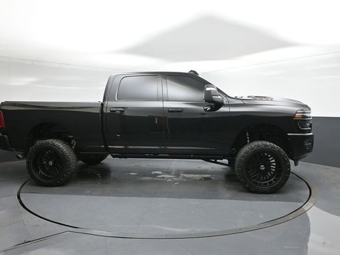 Used 2025 RAM 2500 Laramie image 8