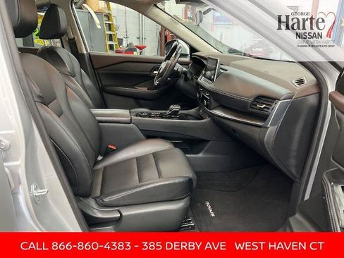 Certified 2023 Nissan Rogue SV w/ SV Premium B Package AWD/4WD image 22