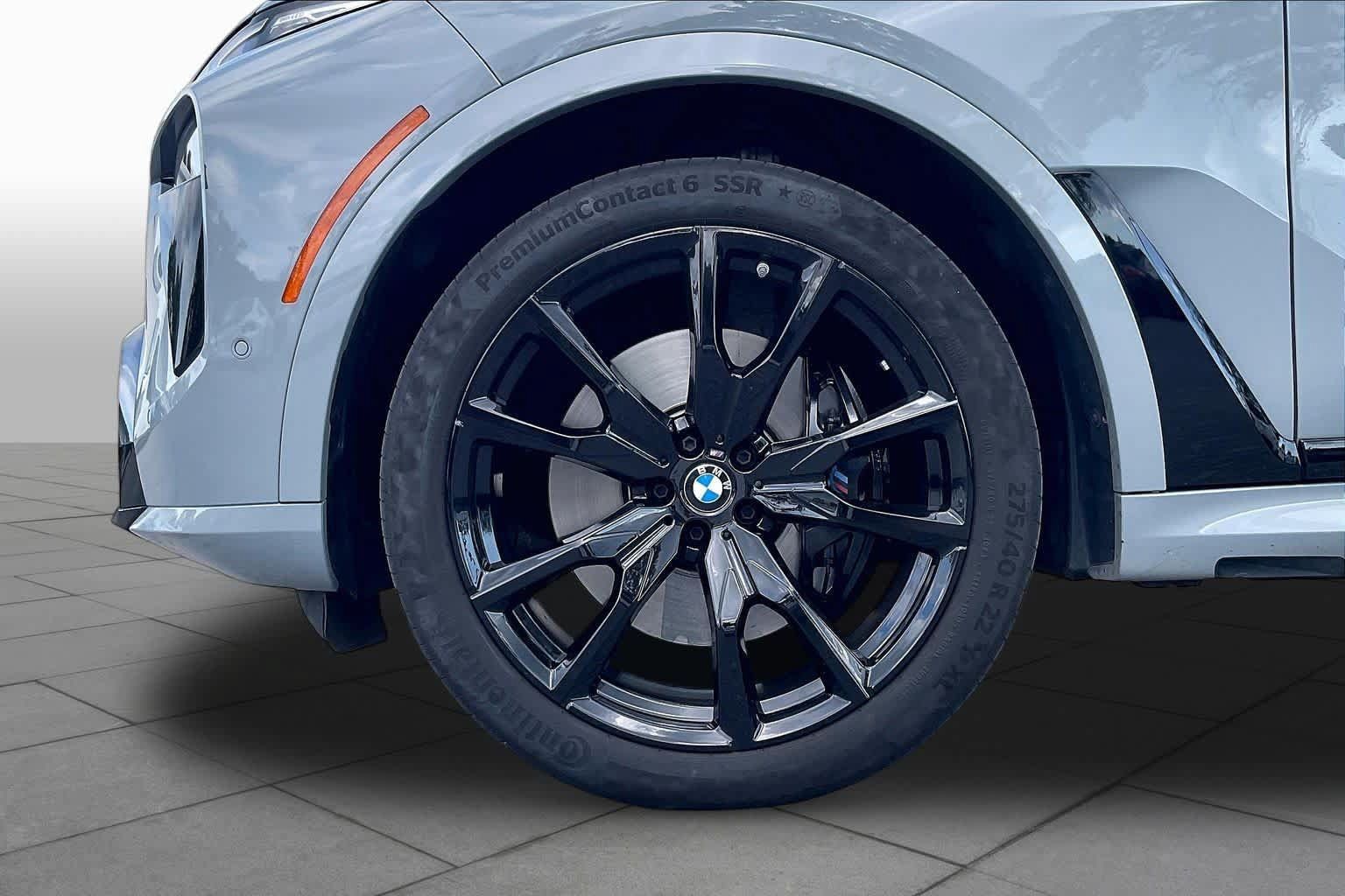 Used 2025 BMW X7 xDrive40i w/ M Sport Package AWD/4WD image 10