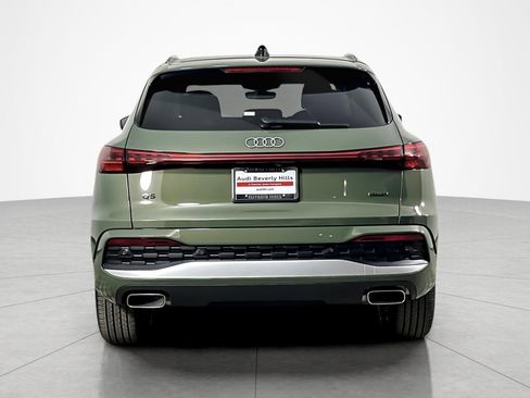 Used 2025 Audi Q5 Premium w/ 19" Wheel Package image 4