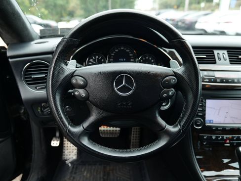 Used 2007 Mercedes-Benz CLS 63 AMG w/ P2 Pkg image 18