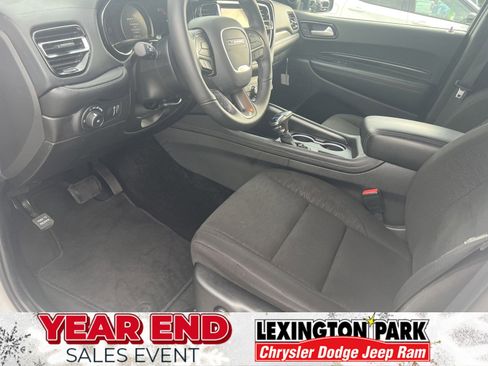 Used 2022 Dodge Durango SXT w/ Blacktop Package image 10