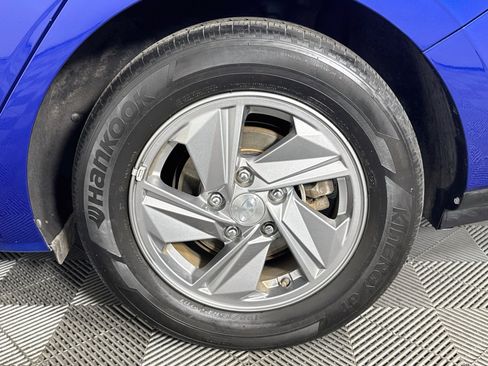 Used 2024 Hyundai Elantra SE FWD image 34