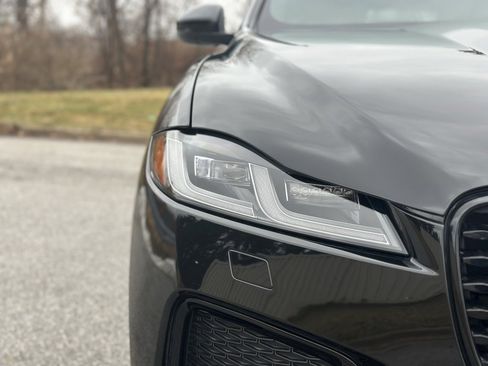 Used 2024 Jaguar F-PACE R-Dynamic S image 10