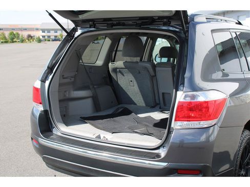 Used 2012 Toyota Highlander 4WD w/ Tech Pkg image 29
