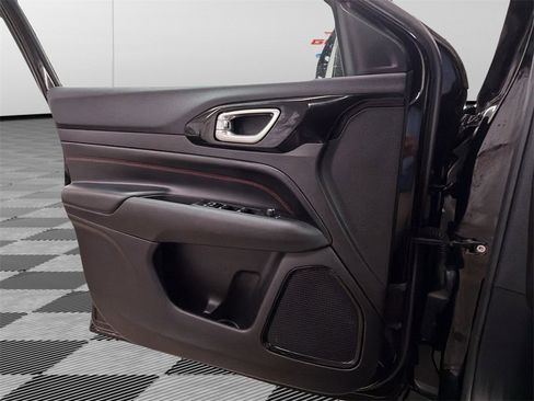 Used 2024 Jeep Compass Trailhawk image 15