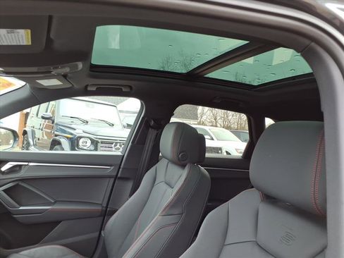 Certified 2025 Audi Q3 2.0T Premium Plus w/ Premium Plus Package image 12