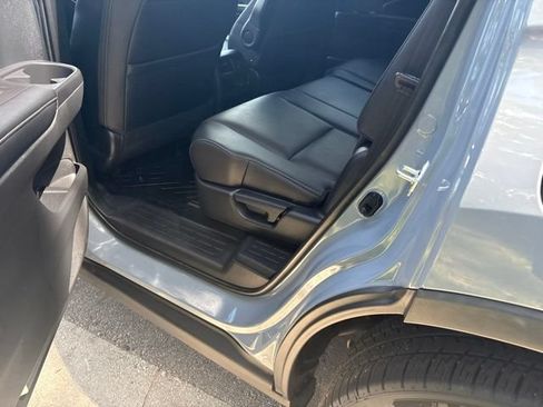 Used 2023 Honda Passport EX-L image 7