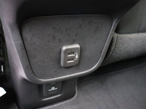 Used 2023 Chevrolet Equinox RS image 18