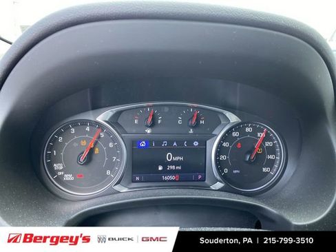 Used 2023 GMC Terrain SLT image 17