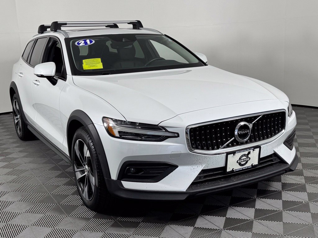 Used 2021 Volvo V60 T5 Cross Country w/ Climate Package AWD/4WD image 3