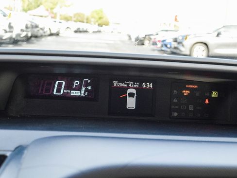 Used 2014 Toyota Prius C Two image 22