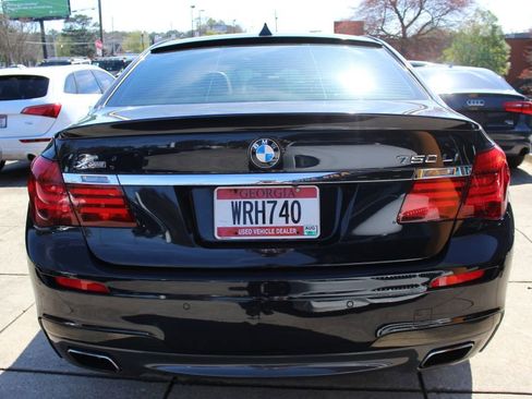 Used 2014 BMW 750Li xDrive image 9