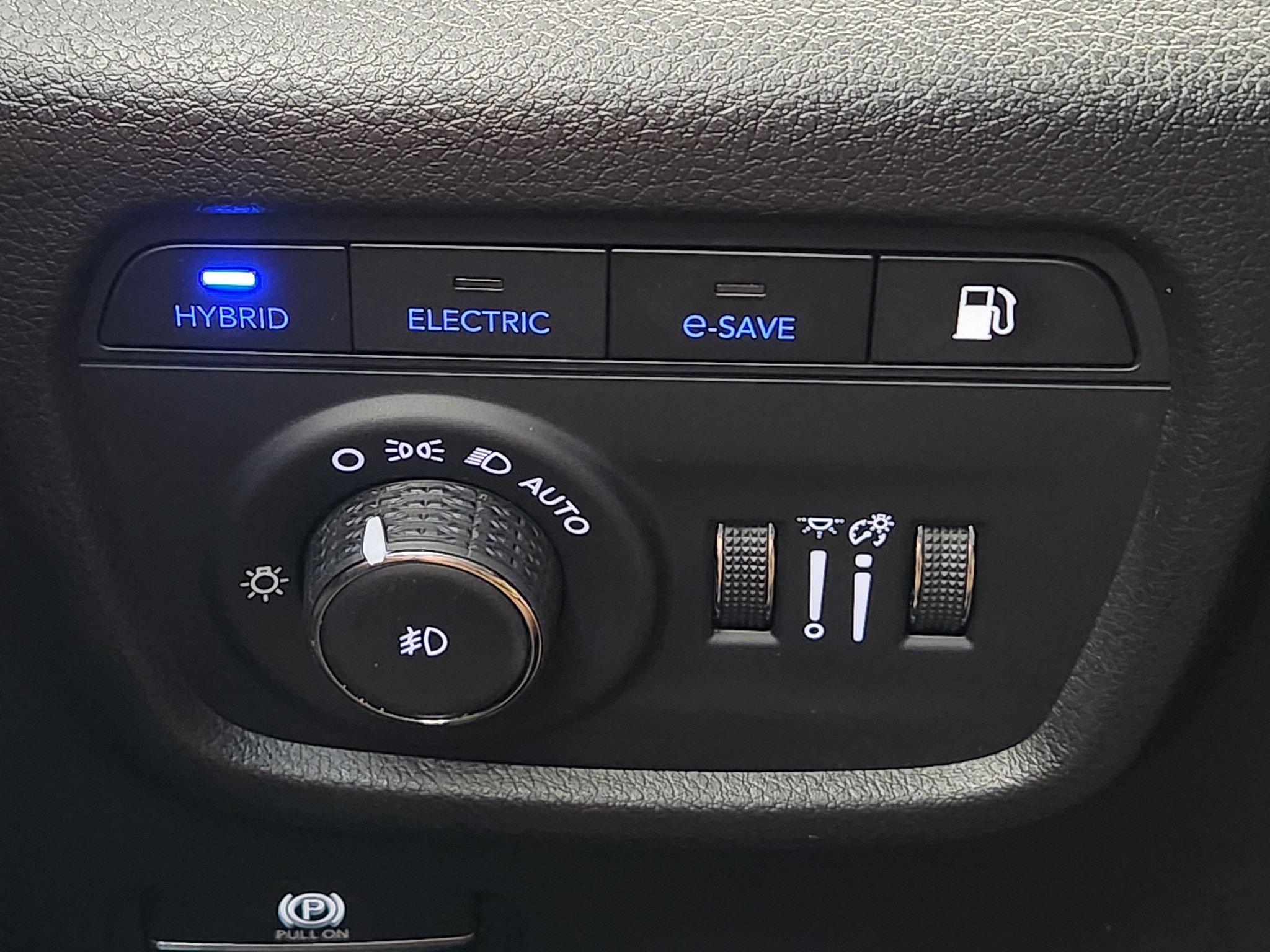 Used 2023 Jeep Grand Cherokee Summit AWD/4WD image 21
