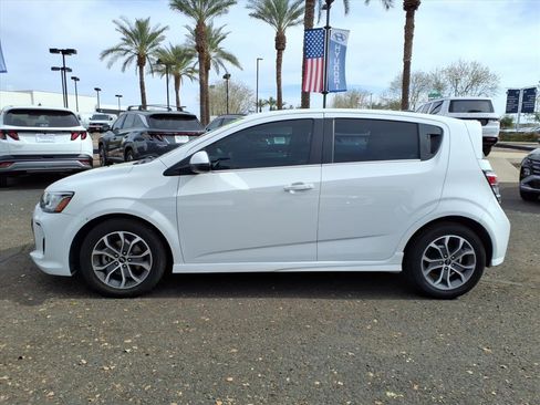 Used 2018 Chevrolet Sonic LT w/ Convenience Package image 8