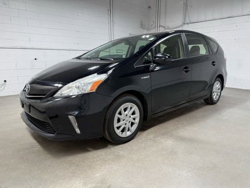 Used 2012 Toyota Prius V Three image 1