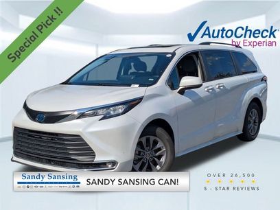 Used 2023 Toyota Sienna XLE