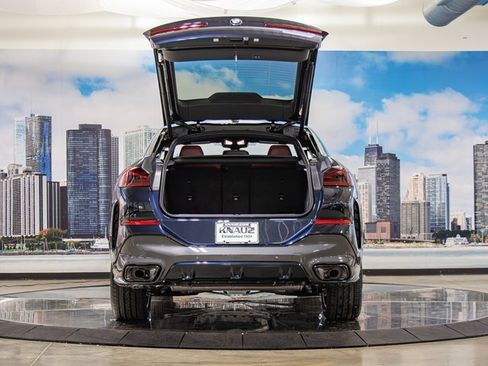 New 2026 BMW X6 xDrive40i w/ Premium Package image 12